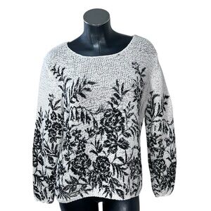 J.H. COLLECTIBLES Floral Long Sleeve Knit Sweater White and Black Women's XL